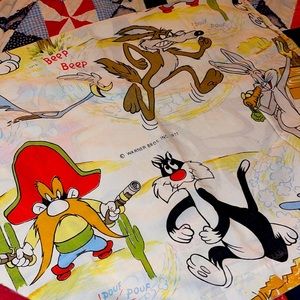 Vintage bugs bunny bed sheet